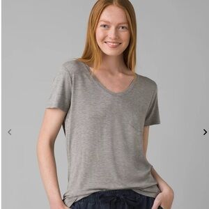 prAna Women's Foundation Short Sleeve V-Neck Tee M